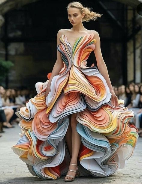 Art or dress? Runway Fashion Couture, Fantasy Gowns, Futuristic Fashion, Fantasy Dress, Gorgeous Gowns, Fantasy Fashion, Mode Inspiration, Beautiful Gowns, Couture Dresses