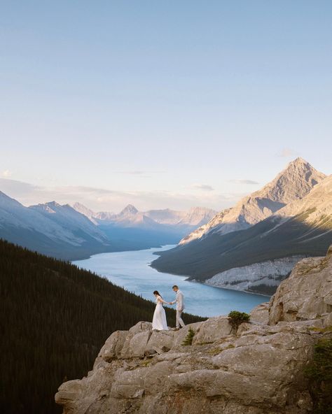 Bc Elopement, Moraine Lake Wedding, Lake Wedding Inspiration, Lake Wedding Photos, Alberta Wedding, Field Journal, Rocky Mountain Wedding, Cabo Weddings, Lodge Wedding