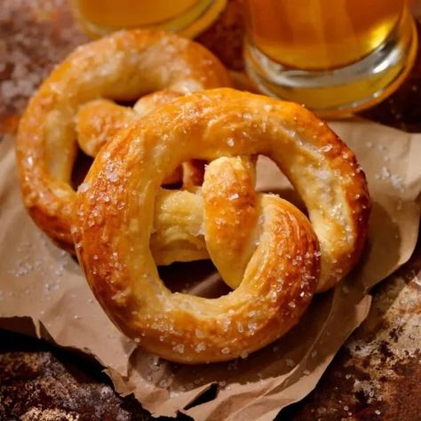 How To Reheat Soft Pretzels Pretzel Bread, Pastry Brushes, Soft Pretzels, Canned Heat, Pretzels, Air Fryer, Oven, Frozen