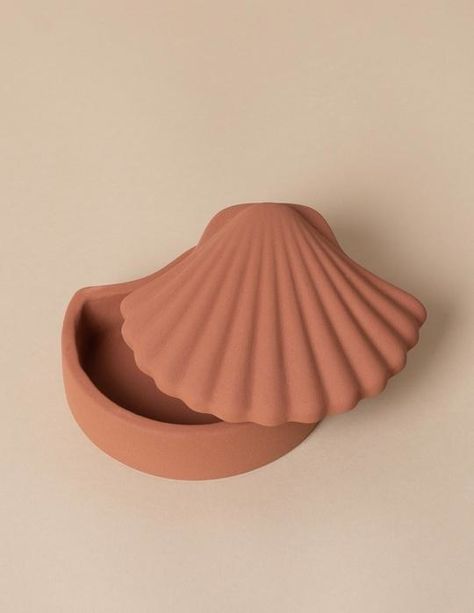 Terra Cotta Clay, Ceramic Products, Clay Diy Projects, Pottery Crafts, Ceramics Pottery Art, Valencia Spain, Clay Art Projects, Ceramics Ideas Pottery, Clay Design