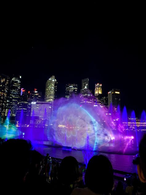 Spectra Light Show Singapore, Singapore Light Show, Singapore Tourist Attractions, Marina Bay Singapore, Singapore Things To Do, Singapore Attractions, Singapore Hotels, China Town, Dream Places