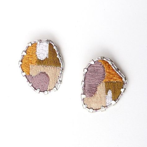 Embroidered Earrings by Nanette Pengelley (Mixed-Media Earrings) Fabric Jewelry Earrings, Fabric Earrings Diy, Embroidery Jewellery, Embroidery Earrings, Textile Earrings, Found Object Jewelry, Embroidered Earrings, Embroidered Jewelry, Abstract Embroidery