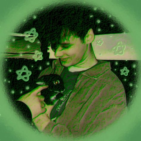 day 12 of creating a wilbur soot pfp for #wss #wilbursupportsquad Pfp Wilbur Soot, Wilbur Halloween Pfp, Wilbur Pfp, Wilbur Soot Pfp, Weird Wilbur Soot Pictures, Emo Wilbur Soot, Wilbur Soot With Cat, Profile Photo