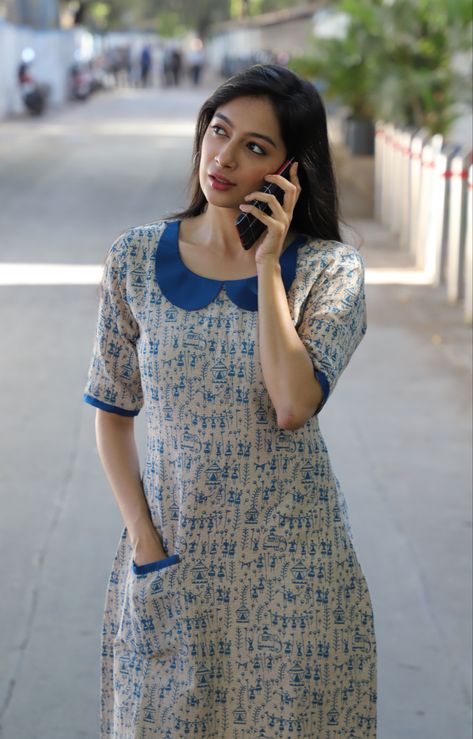 Blue collar jute women dress with warli block print 
Product code : KCSC05 Warli Print Dress, Block Print Dress Western, Warli Print, Kurti Neck, Dress Design Patterns, Printed Kurti, Kurti Neck Designs, Dress Idea, Indian Outfit