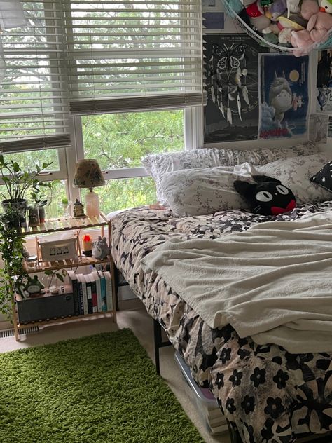 Ghibli Inspired Room Aesthetic, Ghiblicore Aesthetic Room, Studio Ghibli Vibes Room, Kawaii Bedding Roomtery, Grunge Room Bedding & Blankets, Room Goals, Minimalist Room, Aesthetic Rooms, Dreamy Room