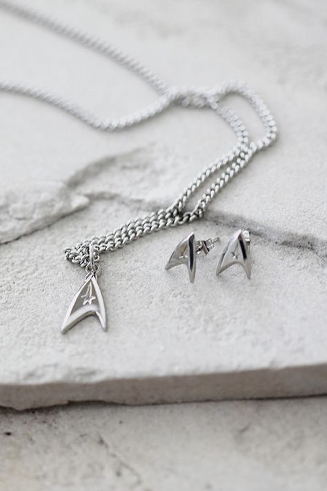 Star Trek Jewelry, Geeky Jewellery, Star Trek Merchandise, Fandom Jewelry, Rings Ideas, Star Trek Tos, Anniversary Jewelry, Geek Out, Sell Online