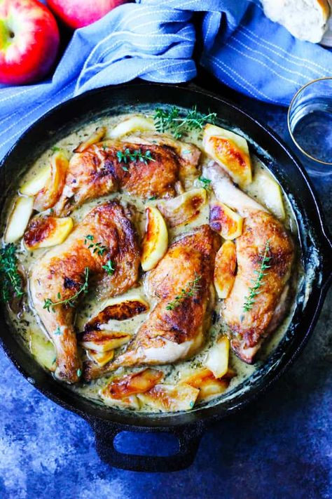 Chicken Normandy (Braised Chicken Legs in Apple Cider & Brandy) - Chicken Normandy Recipe, Chicken Normandy, French Chicken Dishes, Eating European, French Recipes, Fried Apples, Braised Chicken, Chicken Dish, God Mat