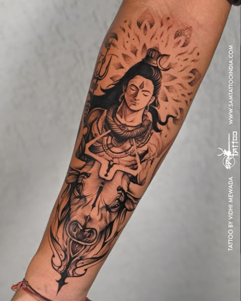 Mahadev Tattoos, Shiv Mahadev, Hanuman Tattoo, Trishul Tattoo Designs, Mahadev Tattoo, Om Tattoo Design, Taurus Tattoo, Sketch Style Tattoos, Small Girly Tattoos