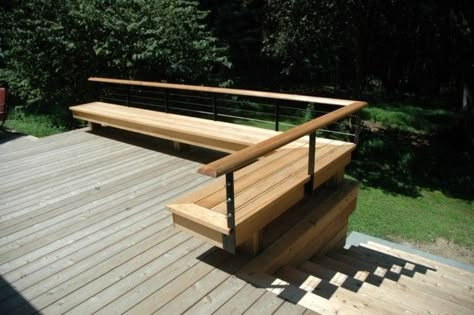 Deck Railing With Seating, Bench Deck Railing, Deck Bench Railing, Deck Bench Seating With Back, Decking Handrail Ideas, Bench Railing, Deck With Bench, Deck Bench Seating, Deck Modern