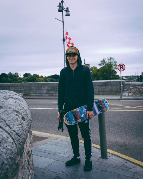 smiling man wearing black hoodie holding skateboard and standing beside bollard across street photo – Free Person Image on Unsplash Skate Pictures, Holding Skateboard, Skateboard Photos, Skateboard Ramps, Skateboard Park, Time Lapse Photography, Silhouette Photography, Skate Art, Smiling Man