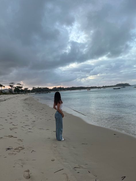 Sand Poses, Beach Poses For Shy People, Morning Beach Pictures Poses, Beach Pictures Poses Sky, Beach Shy Poses, Cloudy Day Beach Photoshoot, Cloudy Beach Photoshoot, Cloudy Beach Pictures, Beach Pictures Poses