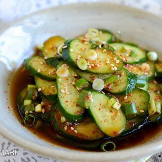 Simple Korean Cucumber Salad (Oi Muchim 오이무침) | Kimchimari Korean Cucumber Side Dish, Korean Cucumber Salad, Korean Cucumber, Spicy Cucumber Salad, Spicy Cucumber, Cucumber Slices, Resep Salad, Korean Side Dishes, Korean Food Recipes