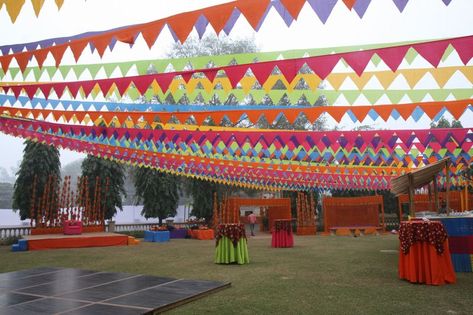 Village theme decor mehendi Garba Decoration Ideas, Lohri Decor, Maula Jatt, Rangla Punjab, Garba Decor, Mehndi Stage Decor, Garba Decoration, Navratri Decoration, Mehndi Stage