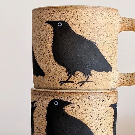 Crow Home Decor, Raven Mug, Ceramic Gift Ideas For Men, Crow Pottery, Pottery Gift Ideas, Fall Pottery, Halloween Pottery, Raven Decor, Bird Pottery