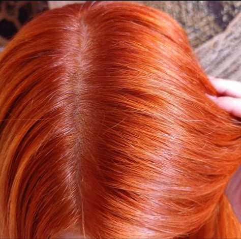 Hairstyles With Red Hair, Straight Ginger Hair, Medium Short Layered Hair, Hairstyles Red Hair, Red Ginger Hair, Witchy Hair, Cute Natural Hairstyles, Red Ginger, Hair Color Orange