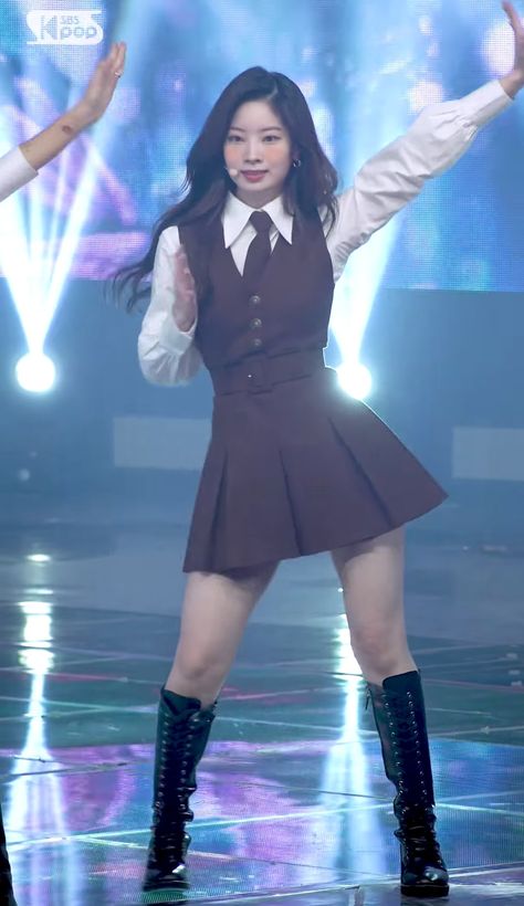 Twice Dahyun Outfit, Twice Concert Outfit Ideas, Dahyun Body, Dahyun Outfits, Kpop Performance, Kpop Concert Outfit, Kpop Outfits, Kpop Fashion, Concert Outfit