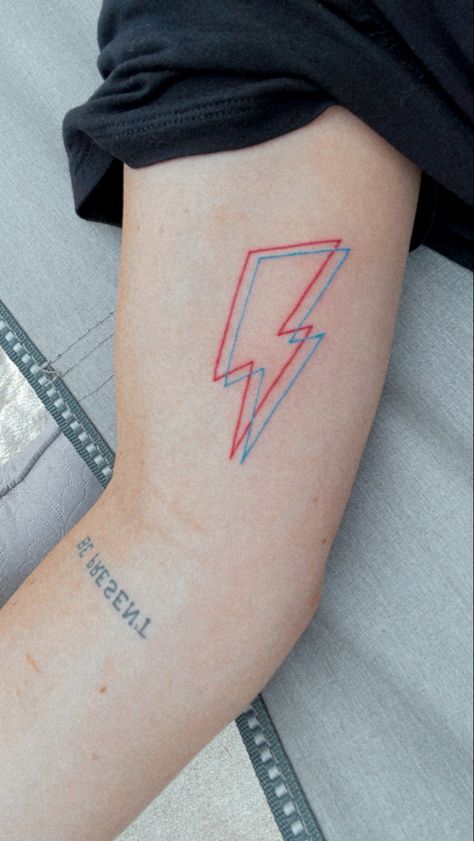 White Lightning Bolt Tattoo, Bowie Bolt Tattoo, David Bowie Bolt Tattoo, E.t. Tattoo, Lightnight Bolt Tattoo, Freddie Mercury Tattoo Minimalist, Bowie Lightning Bolt Tattoo, Bowie Tattoo Minimalist, Ziggy Stardust Tattoo