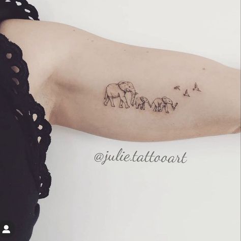 Small Elephant Family Tattoo, Matching Tattoos Elephant, Family Elephant Tattoo Ideas, Mom And Daughter Elephant Tattoo, Family Animal Tattoos, Elephant Family Tattoo Design, Elephant Tattoos Family, Mom Elephant Tattoo, Elephant Tattoos Small Family