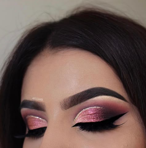 Makeup For Fuchsia Dress, Pink And Black Eye Makeup, Black And Pink Makeup, Pink And Black Makeup, Black Wedding Makeup, Black Smokey Eye Makeup, Evening Eye Makeup, Makeup Ojos, Eye Makeup Images