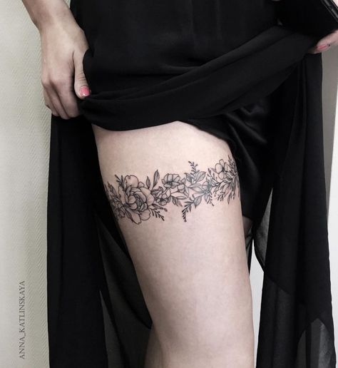 Lace Garter Tattoos, Corset Tattoo, Thigh Garter Tattoo, Thigh Band Tattoo, Thigh Tattoo Ideas, Thigh Piece Tattoos, Upper Thigh Tattoos, Tattoo Leggings, Best Leg Tattoos