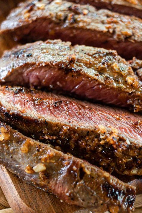 Have you ever cooked a flat iron steak? If your answer is no, then you should try and experience this mouth-watering recipe for yourself. Flat Iron Steak Marinade, Iron Steak Recipes, Beef Heart Recipe, Flat Iron Steak Recipes, Oven Roast Beef, Venison Tenderloin, Beef Heart, Steak Night, Roasted Beef