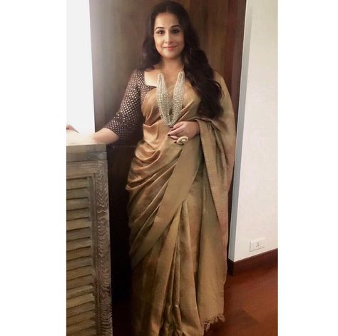 Ritu Kumar on Instagram: “@balanvidya in Ritu Kumar saree. Styled by @who_wore_what_when . Explore collection online now #linkinbio” Vidhya Balan Saree Blouses, Vidhya Balan Saree, Vidya Balan Saree, Ritu Kumar Saree, Plus Size Body Types, Saree Blouse Styles, Indian Sari Dress, Ritu Kumar, Vidya Balan