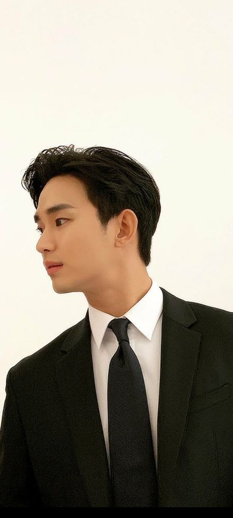 Kim Soo Hyun Aesthetic, Kim Soo Hyun Wallpaper Lockscreen, Kim Soo Hyun Boyfriend Material, Kim Soo Hyun Wallpaper, Kim Soo Hyun Instagram, Random Celebrities, Kim Hyun-soo, Poses Men, Watch Drama