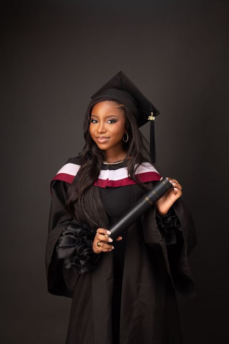 Graduation Pictures Accounting, Convocation Shoot Ideas, Masters Loading, Convocation Photoshoot Ideas, Graduation Shoot Ideas Photoshoot, Graduation Picture Ideas College, Graduation Photo Shoot Ideas, Black Woman Graduation, Graduation Pictures Black Women