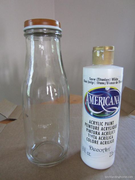 Glass Starbucks bottle and acrylic paint Starbucks Glass Bottle Crafts, Reuse Glass Bottles, Starbucks Bottle Crafts, Starbucks Glass Bottles, Milk Bottle Craft, Starbucks Frappuccino Bottles, Vases Drawing, Milk Bottle Vases, Starbucks Bottles