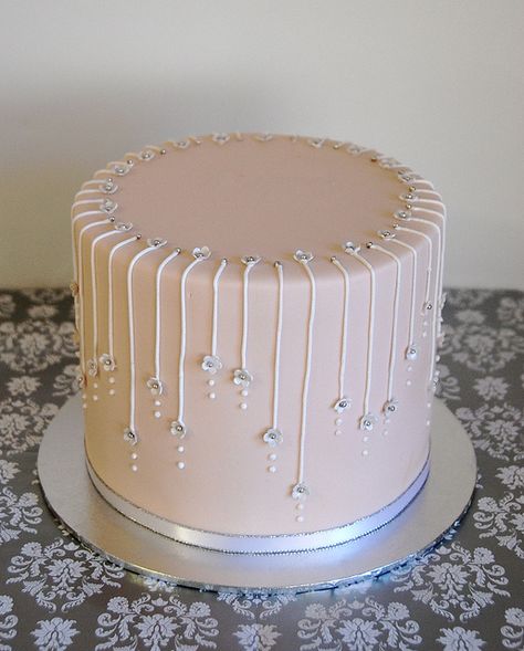 Tall Cake, Cake 5, Pretty Cake, Tall Cakes, Flowers Cake, Sugar Scrub Diy, Elegant Wedding Cakes, Beautiful Cake, Decorated Cakes