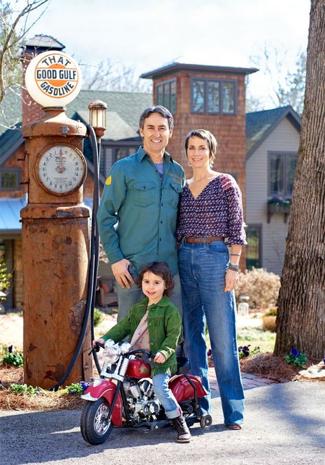 of American Pickers on the HISTORY channel, Mike Wolfe  most: Following dirt roads through sleepy towns across America in search of cobweb-covered gems from bygone eras. For Mike, these finds aren't things; they're stories. Some he sells at his shop, Antique Archaeology (with locations in Nashville and LeClaire, Iowa), a few he sets aside for design clients, and many find their way to his Leiper's Fork, Tennessee, home Leclaire Iowa, Pickers Antiques, Antique Archeology, Vintage Gas Pumps, American Pickers, Pompe A Essence, Dirt Roads, Gas Pump, Chip And Joanna Gaines