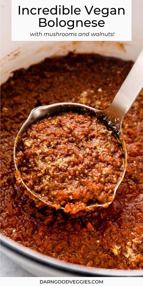 Vegan Bolognese is so hearty you'll never miss the meat! Mushrooms and walnuts step in to create texture in this rich and bold sauce. Healthy Lasagna Recipes, Vegan Bolognese Sauce, Vegetarian Bolognese, Chicken Lasagna Recipe, Lasagna Recipe With Ricotta, Vegan Bolognese, Vegetarian Lasagna, Chicken Appetizers, Bolognese Recipe