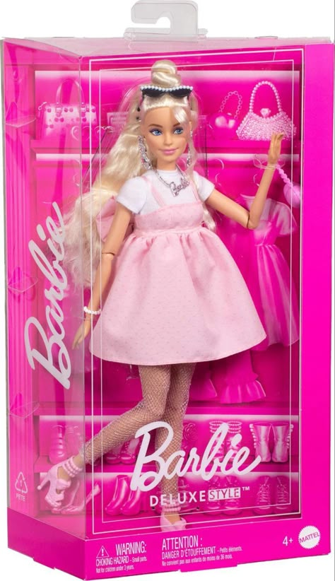 Barbie Deluxe Style #3 #barbie #barbiedeluxestyle Barbie Valentine, Barbiecore Outfit, Matching Top And Skirt, Petite Body Types, Barbie Nostalgia, Velvet Gloves, Barbie Dollhouse, Movie Merchandise, Barbie The Movie