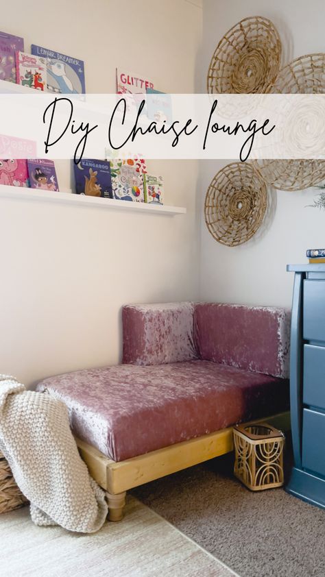 Diy Reading Chair, Diy Chaise Lounge, Corner Chair Bedroom, Kids Reading Corner, Earthy Modern Living Room, Kids Jungle Room, Reading Nook Closet, Reading Corner Kids, Bedroom Reading Chair