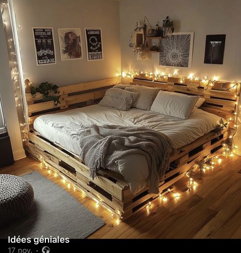 Wood Pallet Bed Frame With Lights, Bed With Pallets Platform, Wooden Pallet Beds Diy, Wood Pallets Bed, Wood Crate Bed Frame, Bed On The Floor Ideas Cozy Bedroom Small Spaces, Room Ideas Aesthetic Apartment, Bedroom With Pallet Bed, Bedroom Ideas For Slanted Ceilings