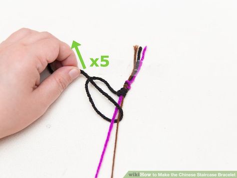 How to Make the Chinese Staircase Bracelet: 11 Steps Friendship Bracelets Chinese Staircase, Staircase Friendship Bracelet, Staircase Bracelet, Chinese Staircase Bracelet, Embroidery Thread Bracelets, Chinese Staircase, Floss Bracelets, Diy Bracelets With String, Bracelet Easy