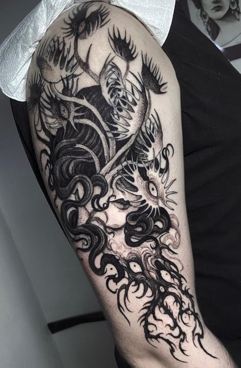 Creepy Blackwork Tattoo, Dark Floral Tattoo Design, Creepy Floral Tattoo, Creepy Flower Tattoos, Dark Art Tattoo Ideas, Gothic Flower Tattoo, Dark Flower Tattoo, Armpit Tattoo, Emo Tattoos