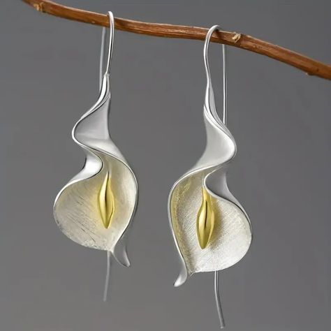 Handmade Hanging, Stil Boho, Luxury Earrings, Calla Lilies, Classic Earrings, Styl Boho, Hanging Earrings, Lily Flower, Accessories Jewelry Earrings