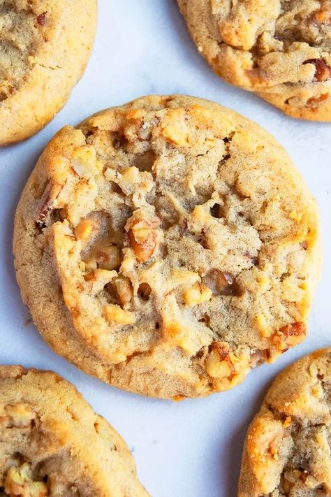 Butter pecan cookies via Cake Whiz. Soft, chewy cookies, loaded with toasted pecans and toffee bits. #butterpecan #butterpecancookies #cookierecipe Pecan Brittle Cookies, Butter Pecan Pudding Cookies, Pecan Devine Cookies, 12 Tomatoes Butter Pecan Fudge, Nutty Pecan Delight Cookies, Southern Butter Pecan Cookies, Butter Pecan Toffee Cookies, Pecan Toffee Cookies, Peacekeeper Cookies