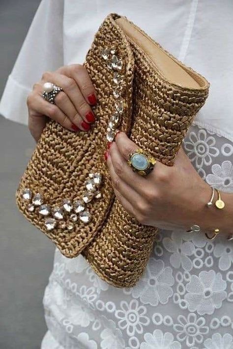 Crochet Clutch Pattern, Diy Clutch Bag, Crochet Clutch Bags, Clutch Pattern, Sac Diy, Crochet Clutch, Embroidery Bags, Crochet Handbags Patterns, Handbag Pattern