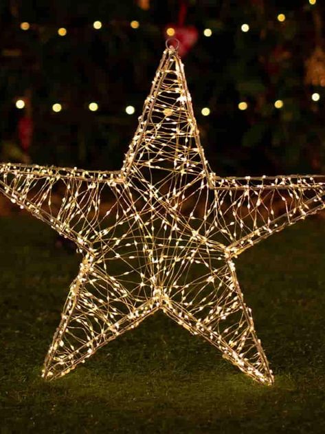 Solar Powered Christmas Lights, Solar Christmas Tree, Solar Christmas Lights, White Christmas Lights, Best Christmas Lights, Solar Lighting, Reduce Your Carbon Footprint, Pallet Christmas Tree, Mushroom Lights