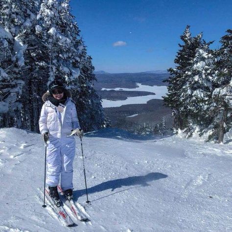 Mount Snow, Vermont - Brown Eyed Flower Child Mindful Travel, Ultimate Packing List, The Dolomites, Winter Getaway, Best Resorts, Vacation Resorts, Flower Child, Lessons Learned, Ski Resort