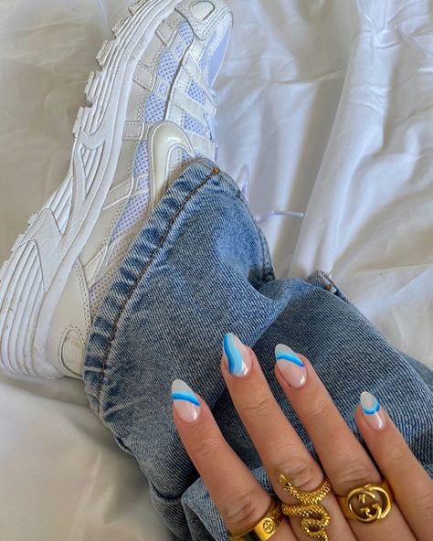 Fun French Nails, Nails 2022 Short, Nails Art Tutorial, Quartz Nails, Blue Acrylic Nails, Easy Nails, Cute Nail, Almond Acrylic Nails, Cute Gel Nails