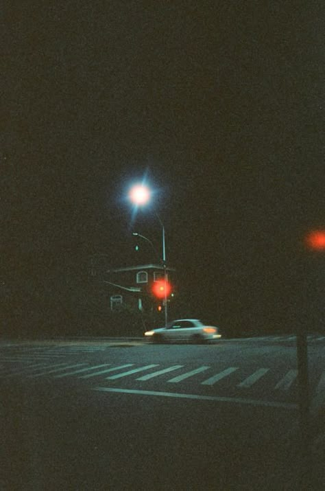 Night Landscape Photography, 35mm Film Photography, Photography Artists, Film Pictures, Artistic Pictures, 35mm Photography, Photographer Camera, Film Photography 35mm, Night Landscape