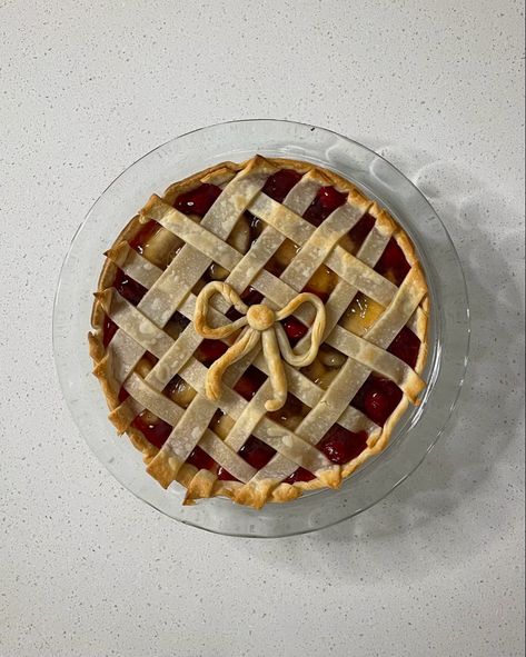 Pie Aesthetic Vintage, Apple Pie Aesthetic, Cute Baking, Think Food, Fall Baking, Okra, Food Obsession, Pretty Food, I Love Food