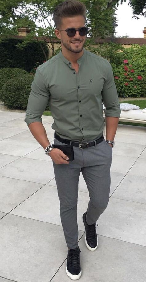 Herren Style, Formal Men Outfit, Men Fashion Casual Shirts, Formal Mens Fashion, Trendy Mens Fashion, Hipster Man, Mens Fashion Blog, Men Formal, Elegante Casual