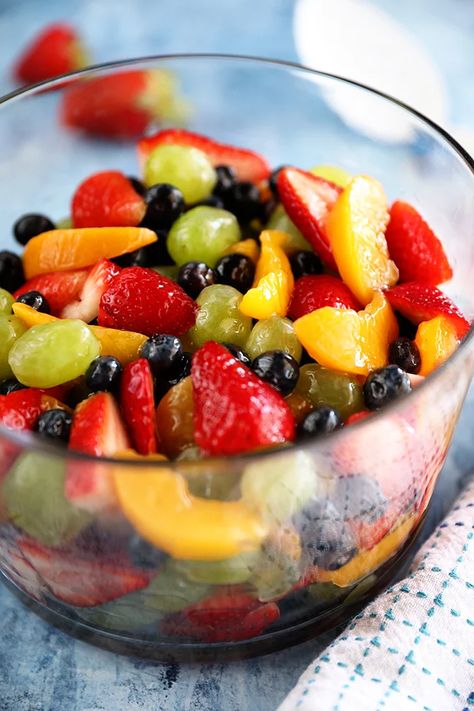 Summer Fruit Salad, Easy Fruit Salad Recipes, Best Fruit Salad, Peach Pie Filling, Fruit Salad Easy, Summer Salads With Fruit, Fresh Fruit Salad, Peach Salad, Canned Peaches