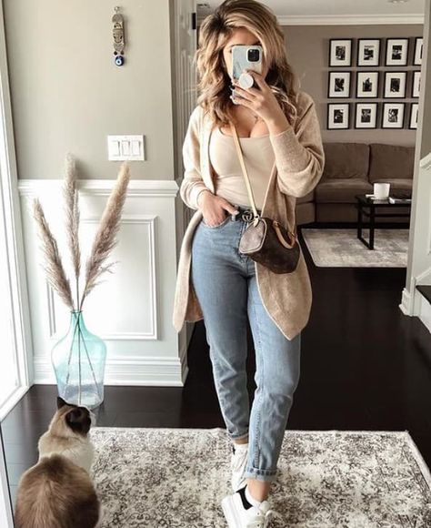 Outfits Women 30s Midsize, How To Style Mid Size Women, Summer Fashion For Curvy Women, Size 9 Women Outfits, Best Jeans For Curvy Women, Tall Curvy Women Outfits, Cute Outfits Curvy Women, Mid 30s Fashion Outfits Women 2023, Jeans For Midsize Women