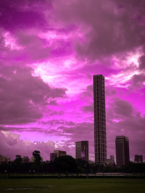 Famous Kolkata building under pink sky Phuchka Kolkata, Night Kolkata, Kolkata Sunset, Varkala Cliff Night, Kolkata Night View, Pink Sky, Kolkata, Building, Pink