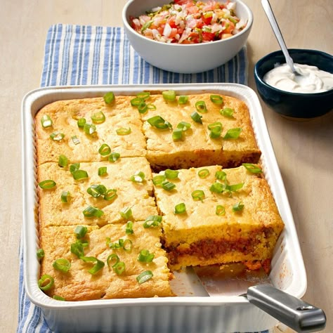 Chili Cornbread Casserole Chilli Cornbread Casserole, Cornbread Meals, Chilli Cornbread, Main Dishes Crockpot, Chili Cornbread Casserole, Cowboy Recipes, Recipes For Ground Beef, Cheesy Cornbread, Chili Cornbread